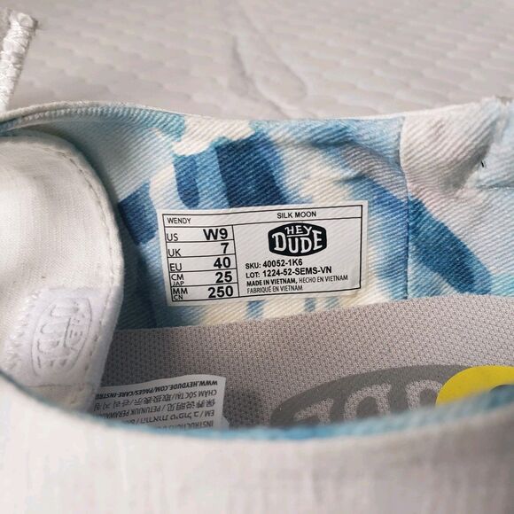 NWT Hey Dude Womens Wendy Silk Moon White Slip On Casual Shoes size 9 - Picture 8 of 9